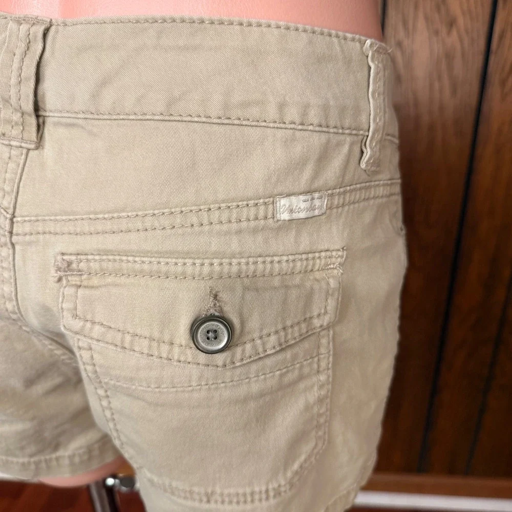 Tan Khaki Unionbay Cargo Shorts Women 3 Low Rise Y2K Indie Sleaze Utility Grunge